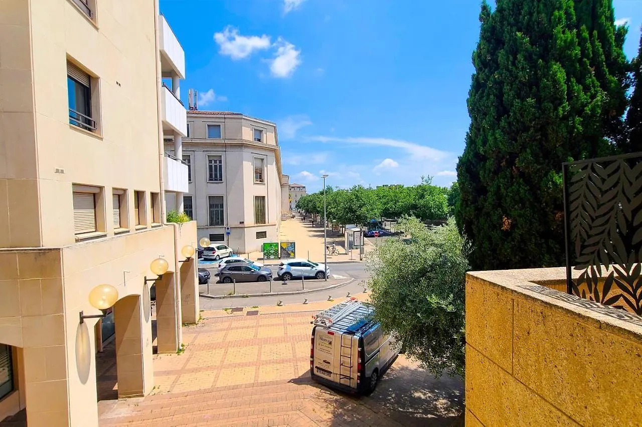 Regard Sur Les Remparts - Terrasse & Parking Apartment Avignon