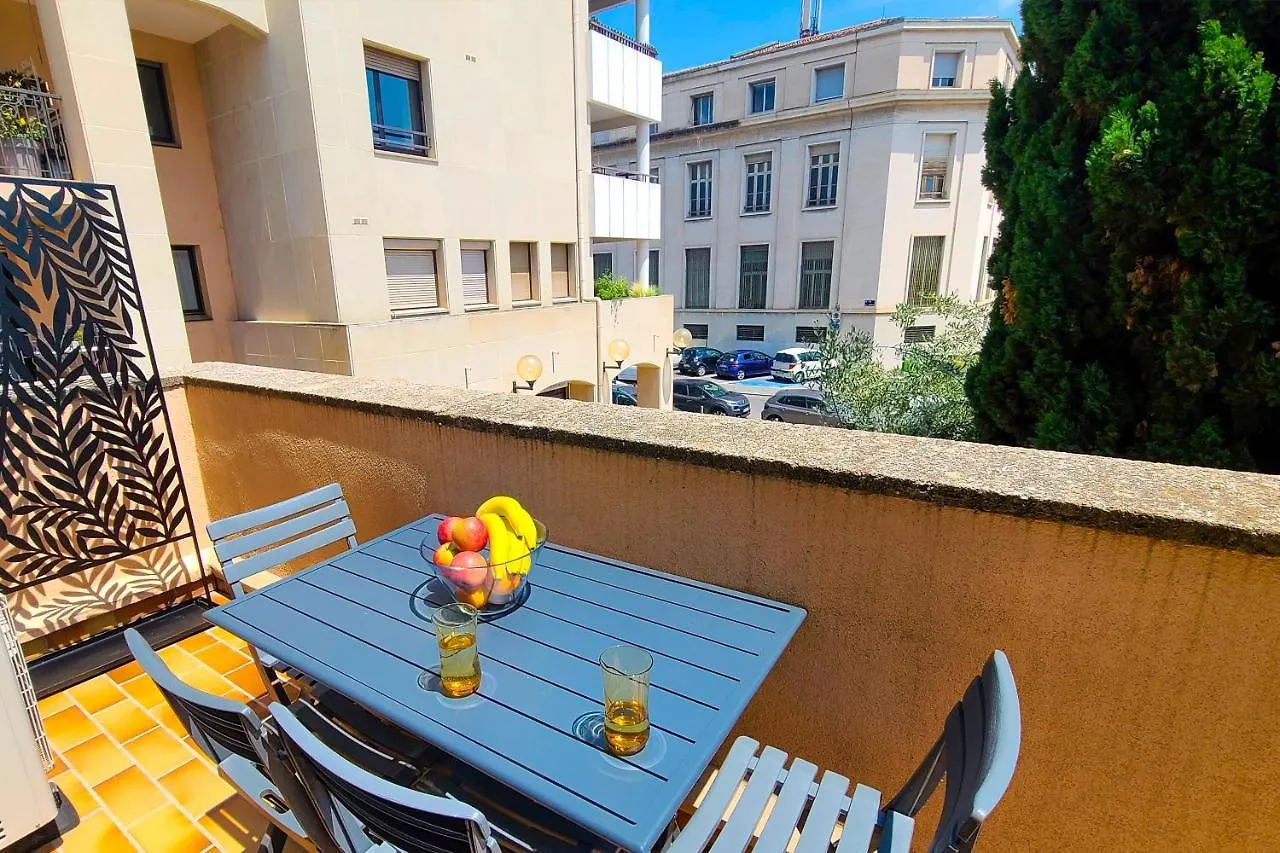 Regard Sur Les Remparts - Terrasse & Parking Apartment Avignon